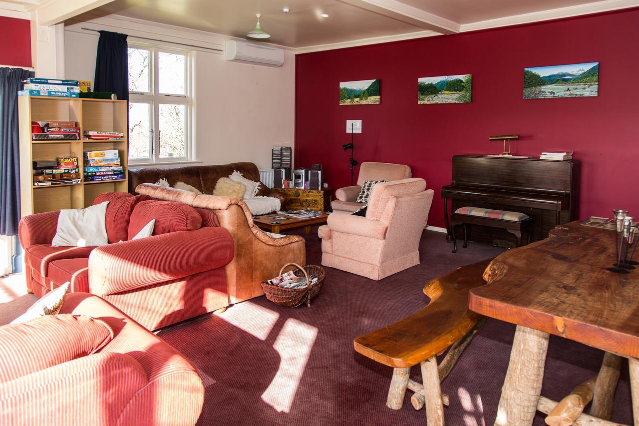 Rawhiti Backpackers Hostel เจอราลดีน ภายนอก รูปภาพ